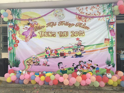 Vui hội trăng rằm cùng các em học sinh trường tiểu học Phú Hòa 1