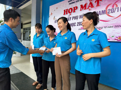 CHÀO MỪNG NGÀY PHỤ NỮ VIỆT NAM 20/10 & CHIA TAY CÔNG ĐOÀN VIÊN CHUYỂN CÔNG TÁC