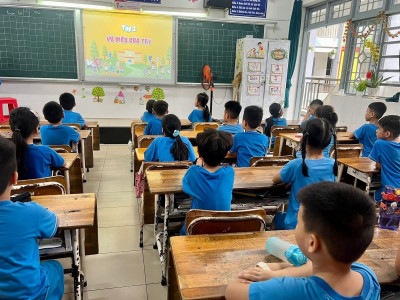 Hưởng ứng 5 tuần thi đua cao điểm - Chào mừng Kỷ niệm 50 năm Ngày giải phóng miền Nam, thống nhất đất nước (30/4/1975 - 30/4/2025)
