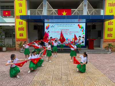 Trường Tiểu Học Phú Hòa 1 Rộn Ràng Chào Đón Học Sinh Lớp 2, Lớp 3 Và Lớp 4 Tựu Trường